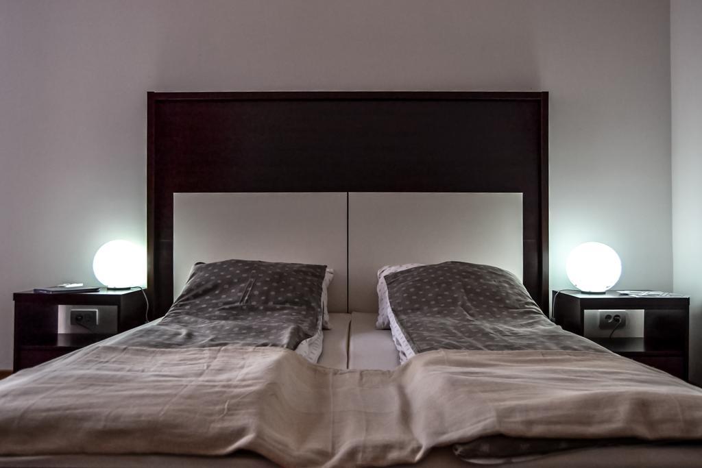 Modena Apartments โนวีซาด ห้อง รูปภาพ