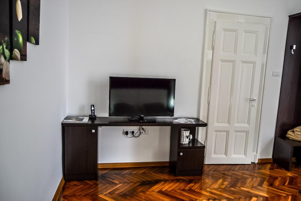 Modena Apartments โนวีซาด ห้อง รูปภาพ