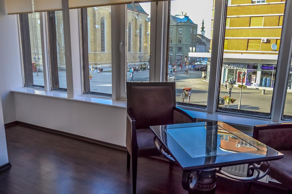Modena Apartments โนวีซาด ห้อง รูปภาพ